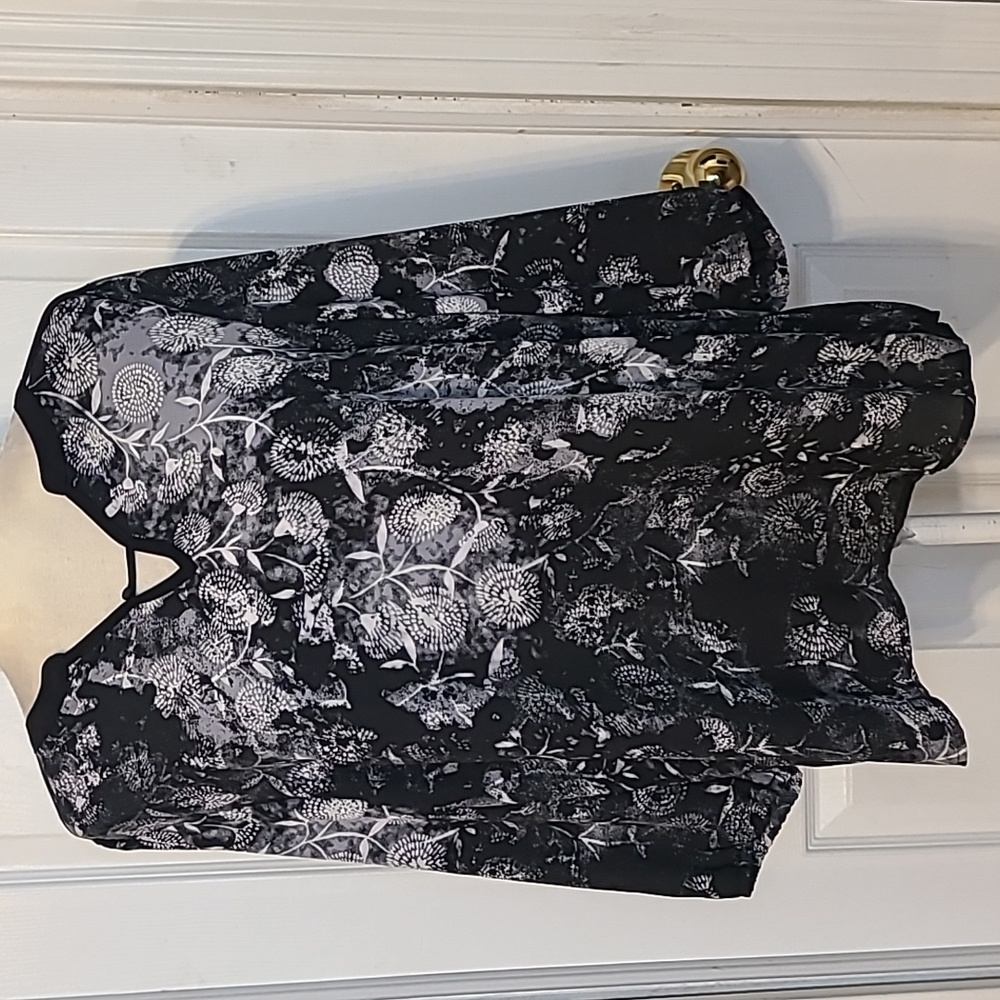 Kensie Floral Blouse
